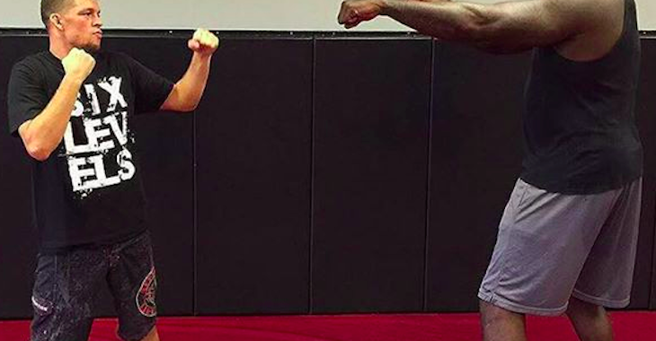 Preview Шакил О’Нил назвал бой в UFC, который идеально подходит для привлечения новых фанатов