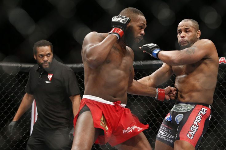 Preview Дэниел Кормье удивлен, как быстро Джона Джонса удалили из ростера UFC: «Думаю, есть некоторое разочарование»