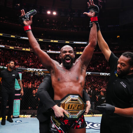 Джон Джонс Метит в Белый Дом: Самый Неожиданный Комбэк в Истории UFC?