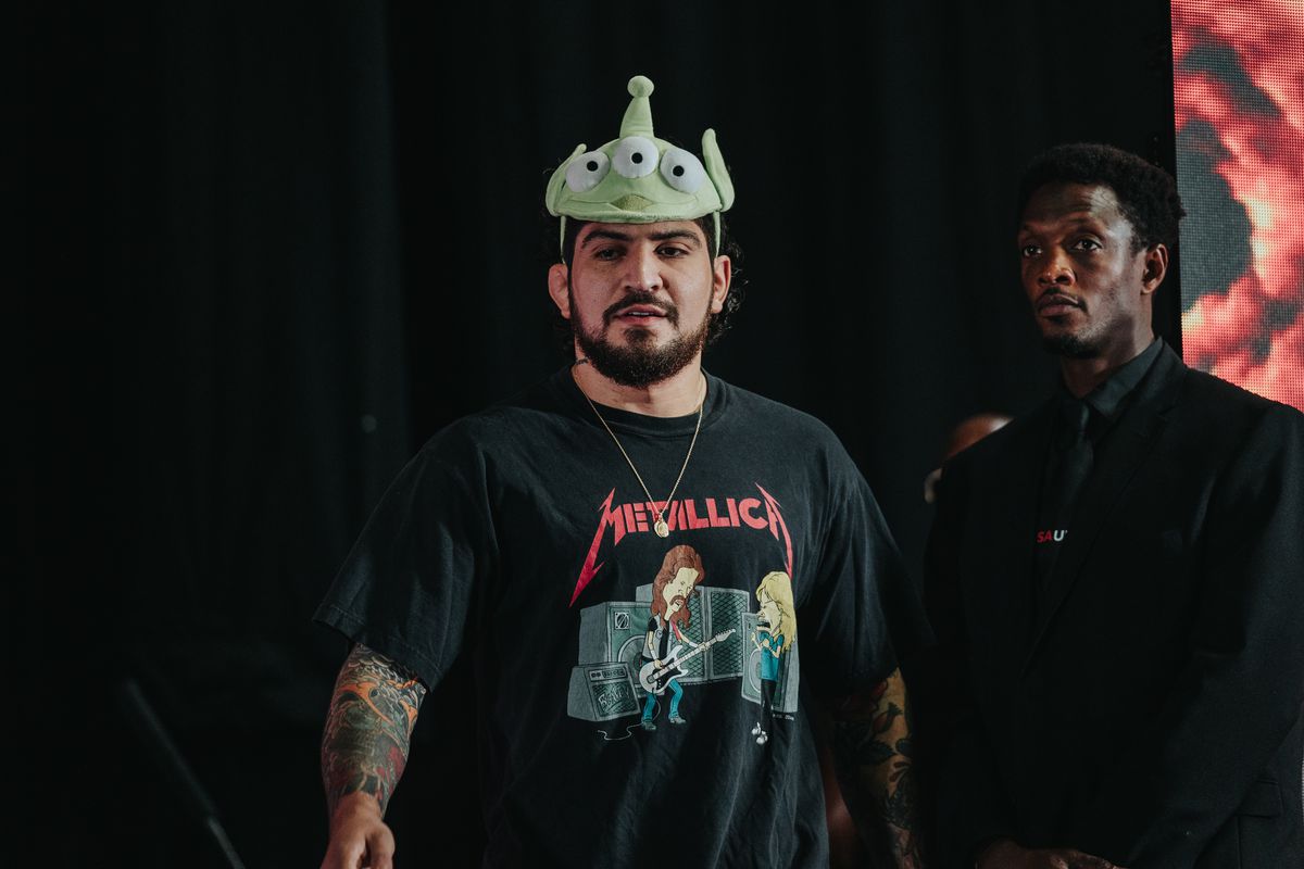 Preview Диллон Дэнис и Арена Новых Возможностей: Возвращение в MMA под Эгидой Misfits