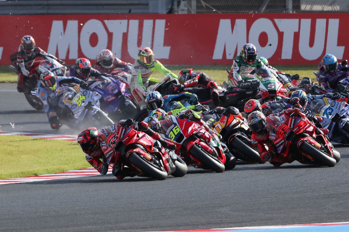 Preview Спринт Гран-при Японии MotoGP 2025: Багнайя возвращается, Маркес почти чемпион, а Мартин выбывает