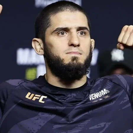 Ислам Махачев: Новая глава. Почему чемпион покинул легкий вес и что ждет его в полусреднем?