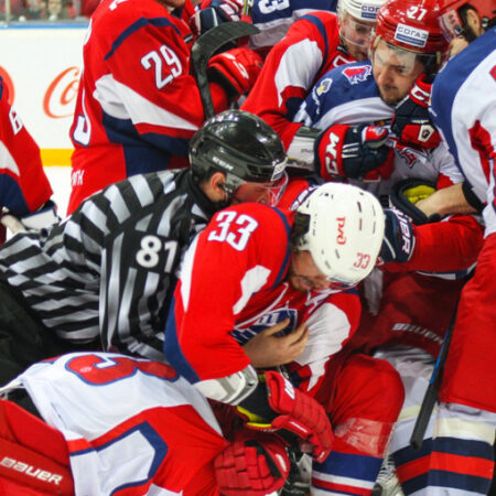 Последний аккорд сезона: «Локомотив» и «Слава» в борьбе за утешительное пятое место