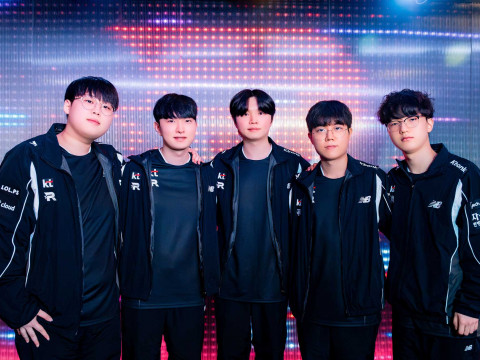 Preview Первые ласточки плей-офф: KT Rolster и Anyone’s Legend штурмуют вершину Worlds 2025