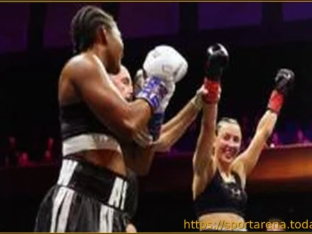 Олимпийская чемпионка Джейд Джонс одержала нокаутом победу в дебютном бою по боксу