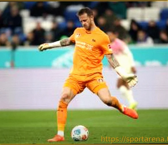 Флеккен возвращается в ворота на матч «Леверкузена» против «Хайденхайма»