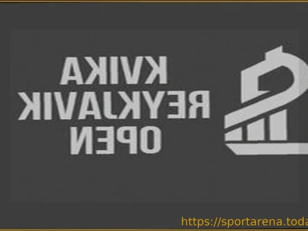 Защитник «Айлендерс» Романов вернулся к тренировкам на льду после операции на плече