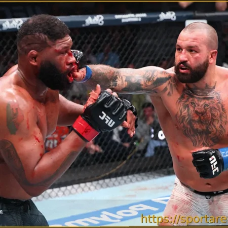 Кертис Блэйдс хвалит Джоша Хокита после боя на UFC 327