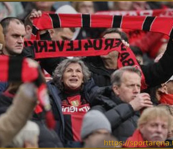 Официальные стартовые составы: Байер Леверкузен — Вольфсбург