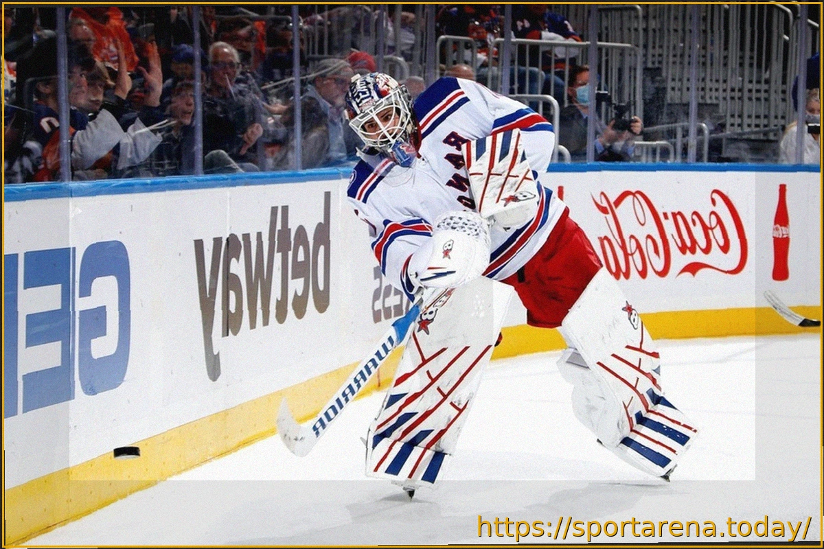 Preview Игорь Шестеркин занял второе место в опросе игроков НХЛ на лучшего вратаря по владению клюшкой