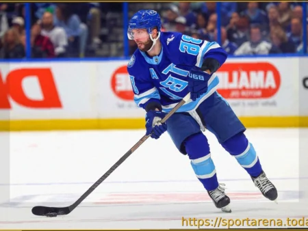 Кучеров прервал безголевую серию в плей-офф НХЛ