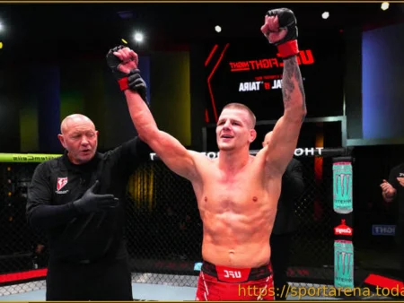 Бой Гранта Доусона против Матеуша Ребецки официально назначен на UFC 328