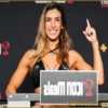 Маккензи Дерн проведет первую защиту титула против Джиллиан Робертсон на UFC 330 в Филадельфии
